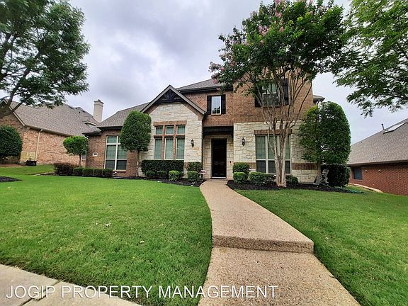 3rd image of 1808 Childress Ln
