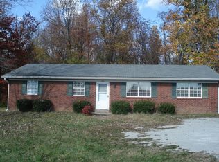 730 Hausfeldt Ln, New Albany, IN 47150