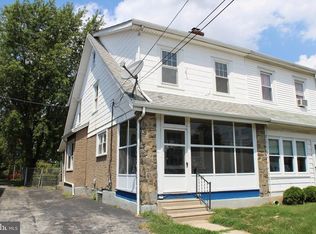 49 W Broadway Ave, Clifton Heights, PA 19018