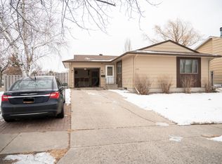 2155 5th Ave E, West Fargo, ND 58078