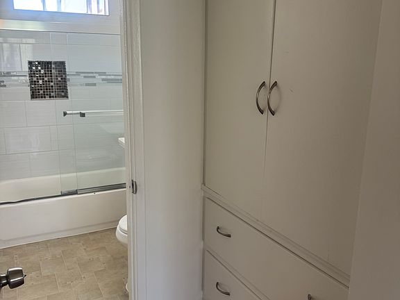 5th image of 3844 Bentley Ave #3844