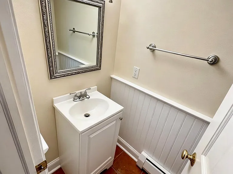 222 Rock Glen Rd — Photo 31