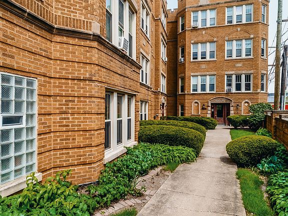 3rd image of 7637 Jackson Blvd APT 2S