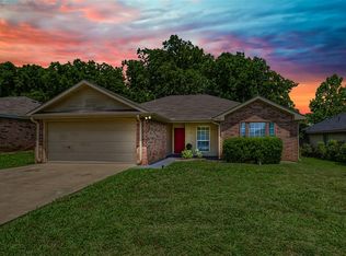 204 Cheyenne Trl, Alvarado, TX 76009