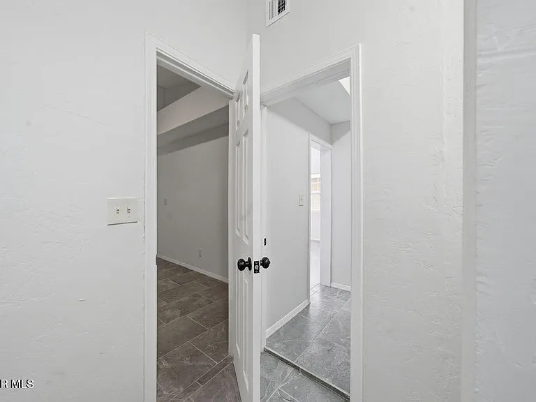 821 Los Lagos Way #A — Photo 22