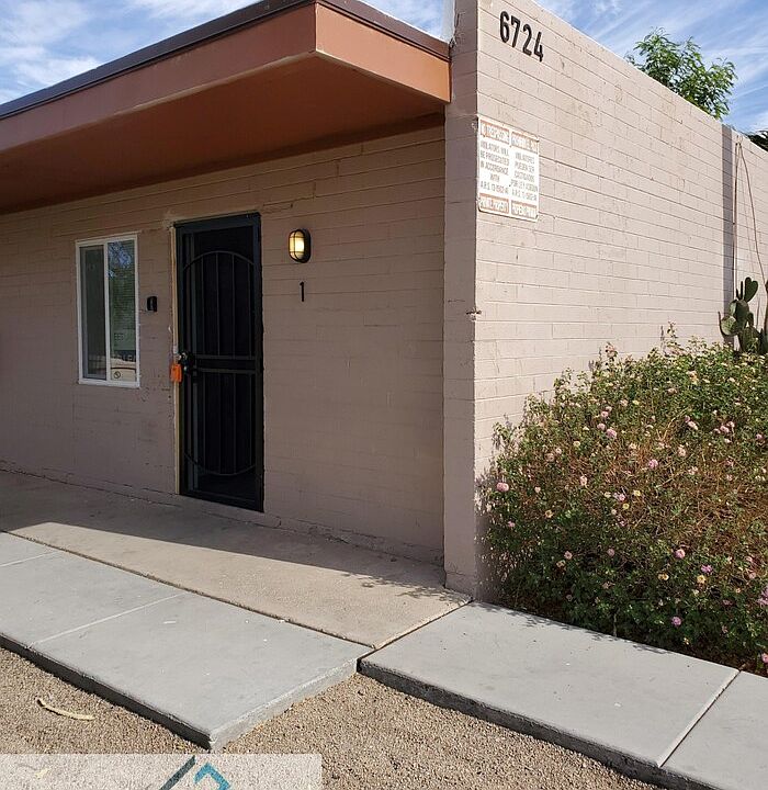 1st image of 6724 W Palmaire Ave #1