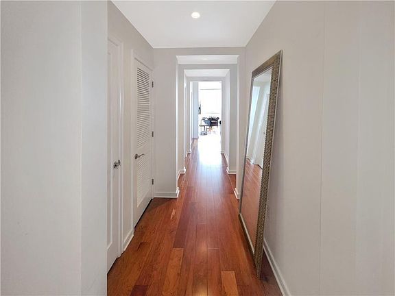 2nd image of 3325 Piedmont Rd NE Unit 2603