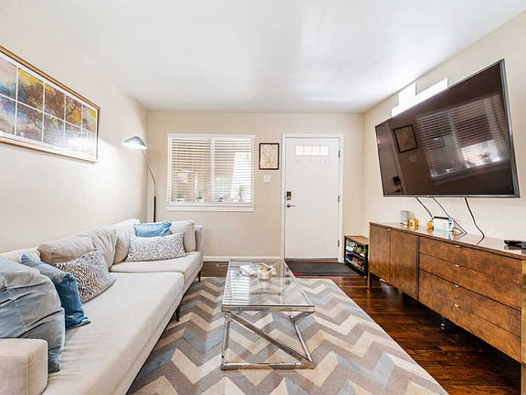 3rd image of 650 N 300 W APT 243