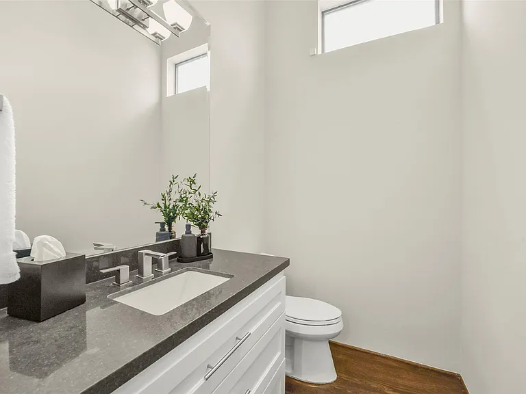 1520 Malone St — Photo 17