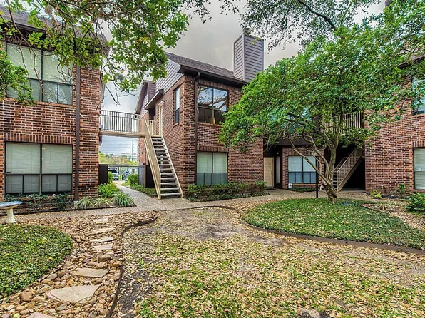 3130 Walnut Bend Ln APT 402, Houston, TX 77042