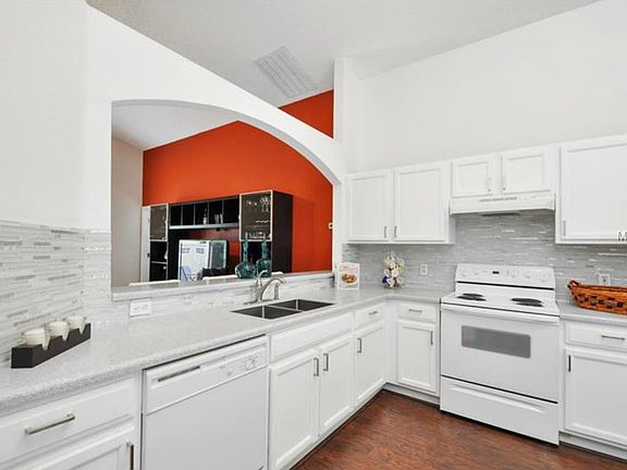 4th image of 147 Rockhill Dr
