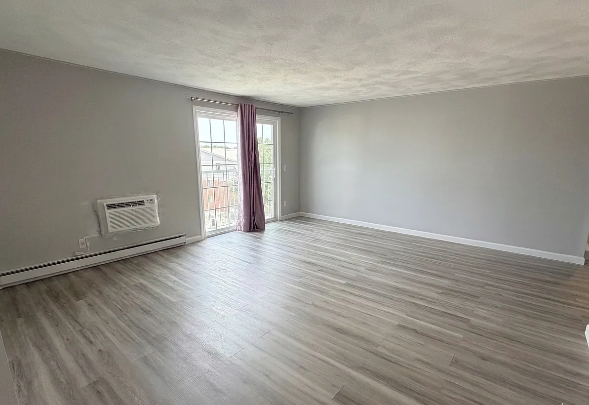 2 bed, 1008 sqft, $2,000 — Photo 4