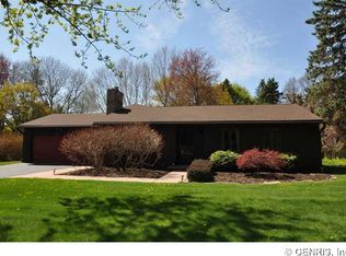427 Kreag Rd, Pittsford, NY 14534
