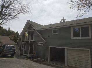 32425 Scandia Dr, Running Springs, CA 92382