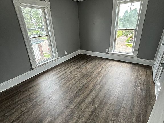 3rd image of 514 S 5th St #200