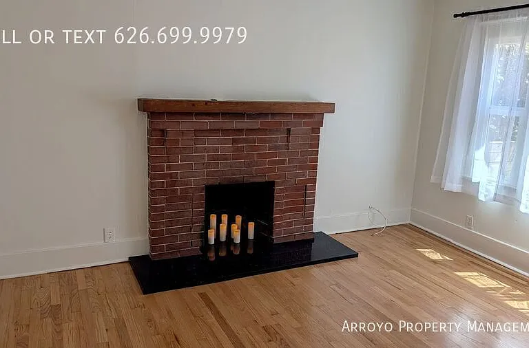 6307 N Aldama St — Photo 4