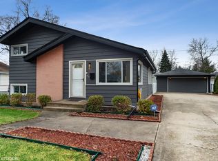 619 W Vermont St, Villa Park, IL 60181