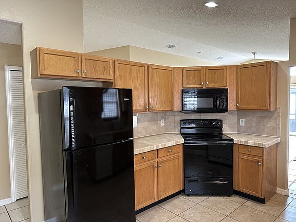 5th image of 1350 Ivy Meadow Dr