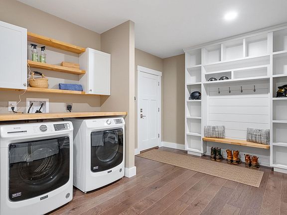 30th image of this home