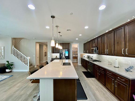 5th image of 6891 W Spur Dr