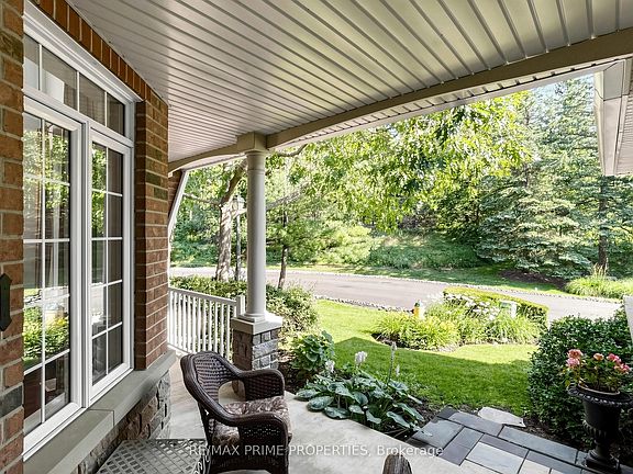 5th image of 11 Berczy Creek Way