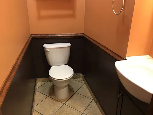 Rented by NY Space Finders Inc. | media 10