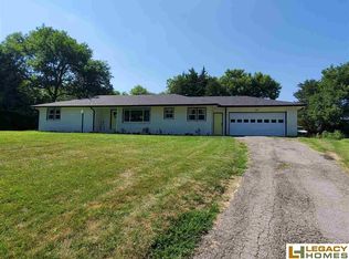 280 Apple St, Bennet, NE 68317