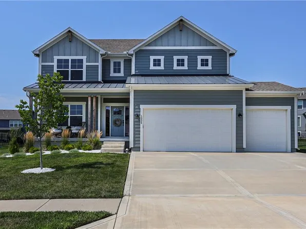 1524 SW Sugar Tree Dr, Lees Summit, MO 64082