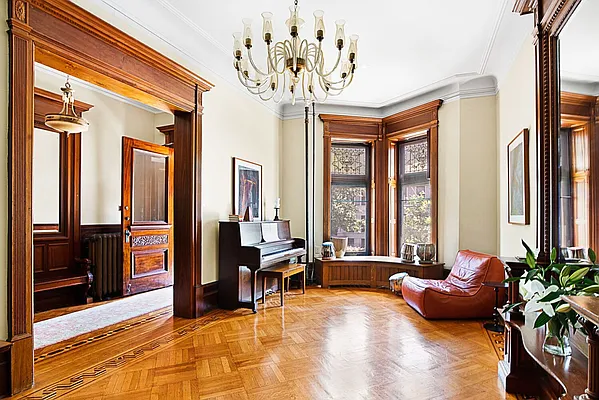 Sold by Compass | media 4