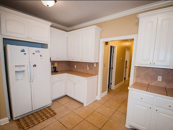 3rd image of 249 Woodland Brook Dr