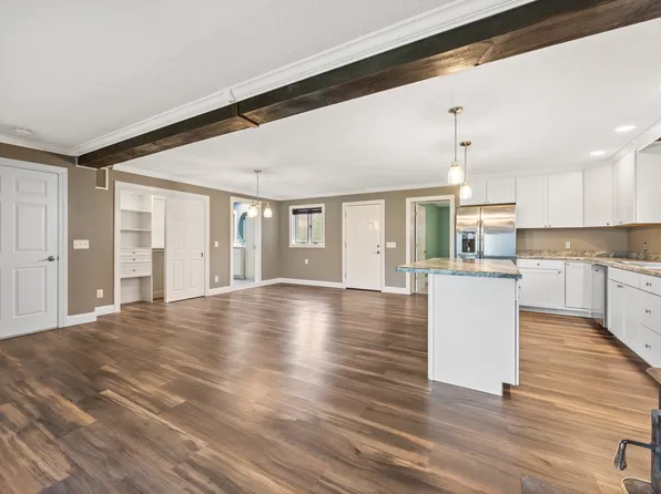 86 Old Colony Drive, Watertown, CT 06795