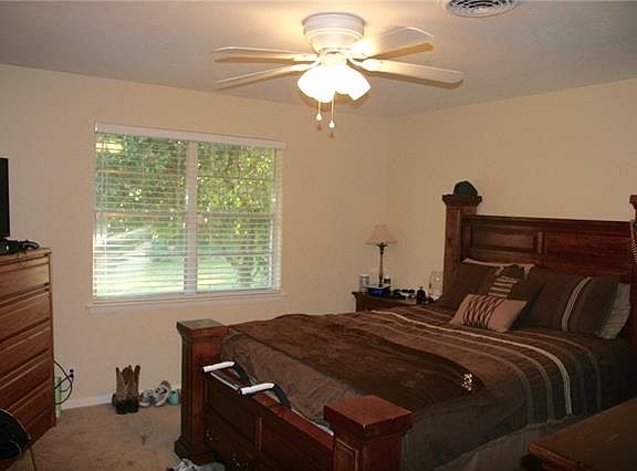 4th image of 4009 Hartwood Dr