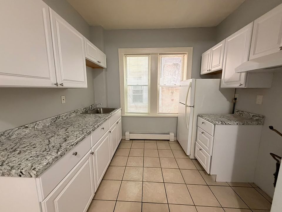 1st image of 147 Charles St APT 1A