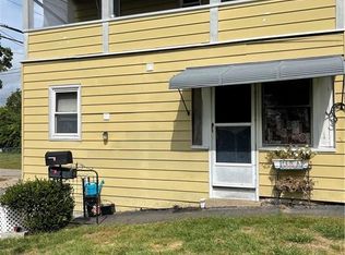 34 Columbia St, Ansonia, CT 06401