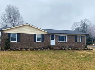 2738 Barrington Rd, Elon, NC 27244