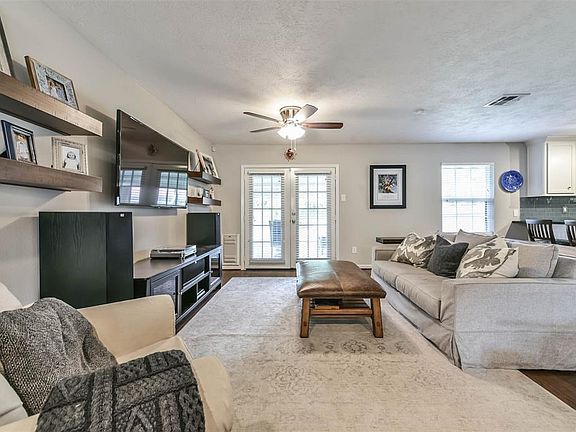 5th image of 8606 McAvoy Dr
