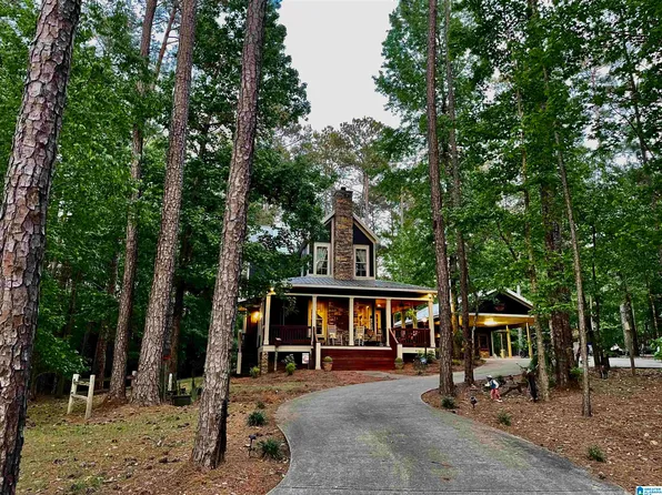 677 General Jackson Memorial Dr, Sylacauga, AL 35151