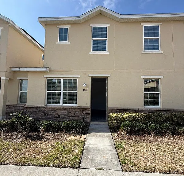 188 Holly Village Dr #189 — Photo 1