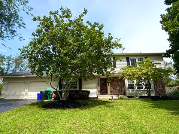 15 Hamilton Ln, Plainsboro, NJ 08536