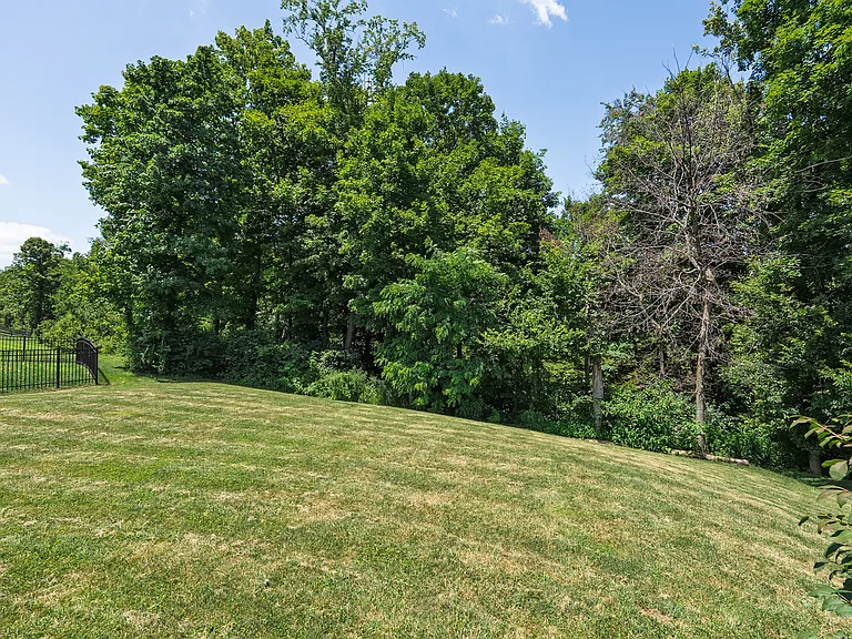 4509 Donegal Ave — Photo 7