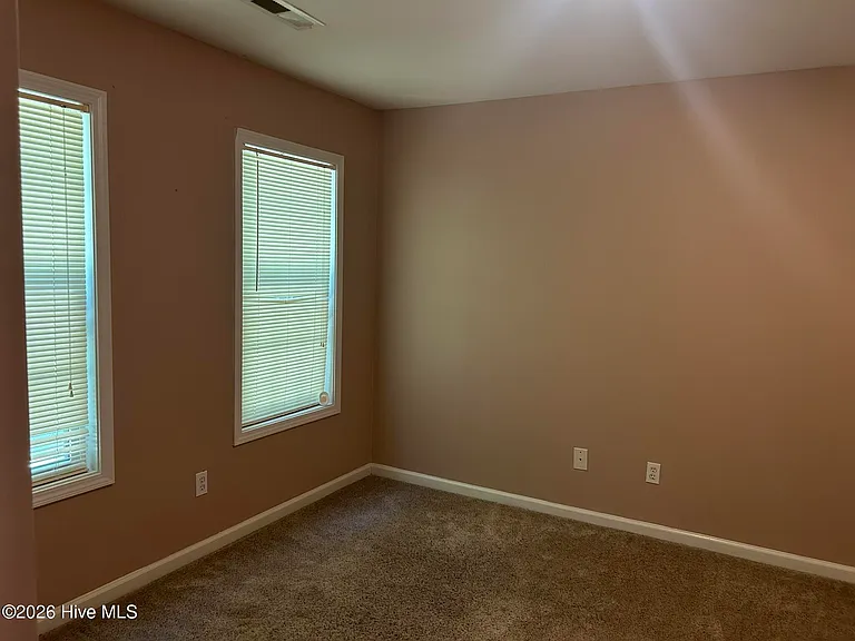 212 W Woodbine Ter — Photo 23