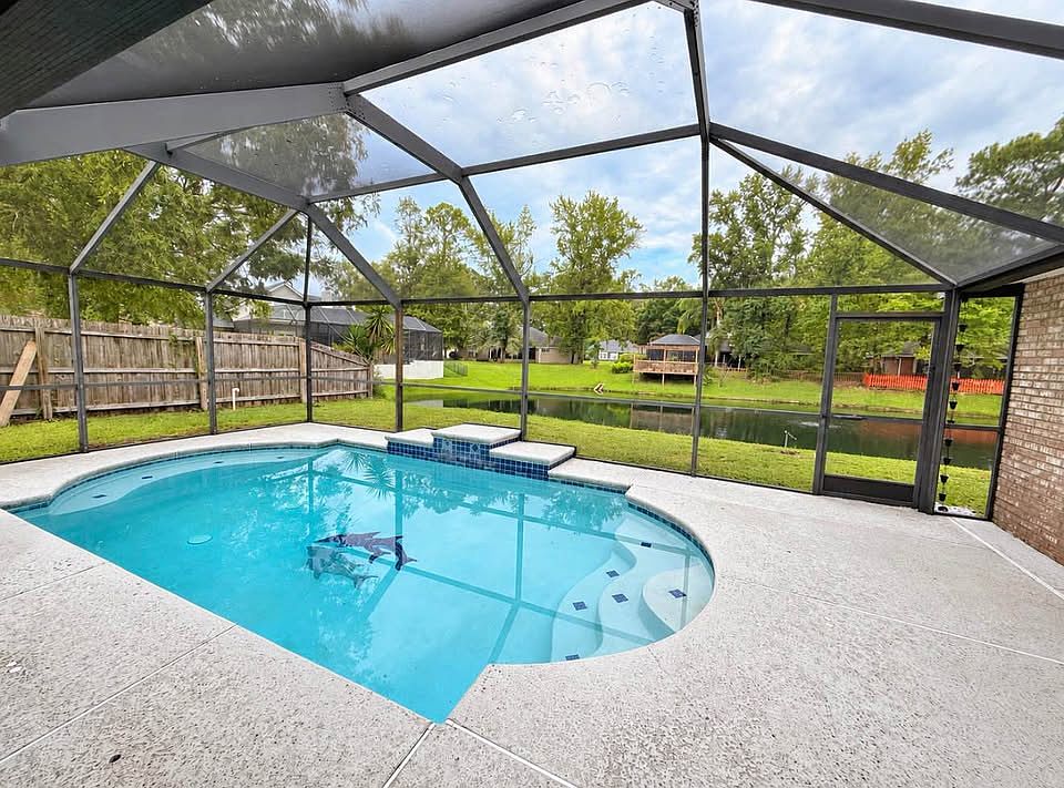 1st image of 1819 The Glades Rd