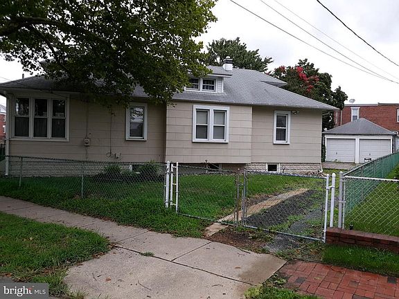 2nd image of 114 S Brown St