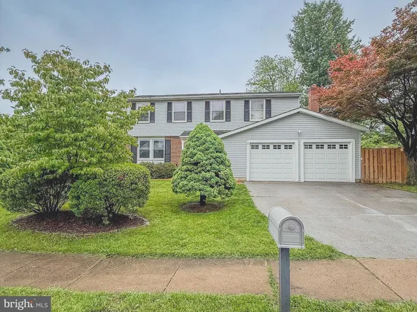 107 Appletree Dr NE, Leesburg, VA 20176