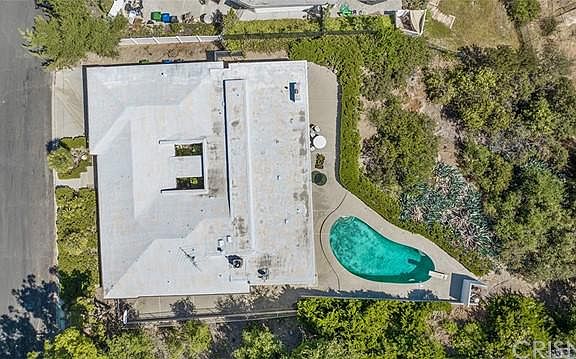 5th image of 3910 Encino Hills Pl