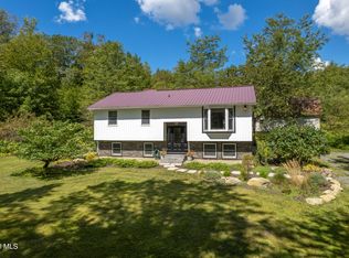 335 Bauer Rd, Sand Lake, NY 12153