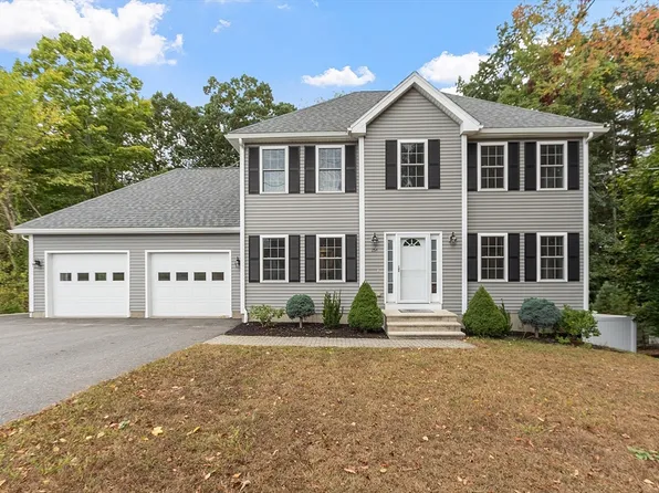 156 Willow St, Leominster, MA 01453