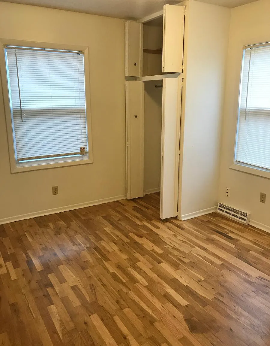 2 bed, 900 sqft, $1,400 — Photo 2