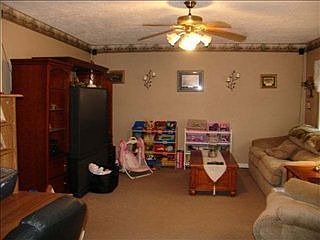 3rd image of 1117 Alder Dr