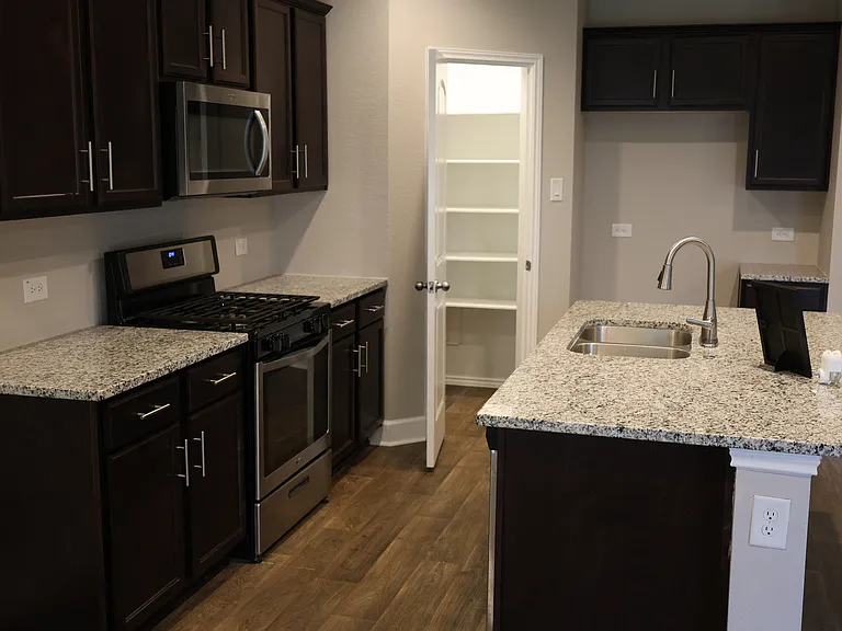 20136 Lecrete Mill Dr — Photo 6